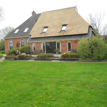 Bed and Breakfast Rest En Romte Birdaard Esterno foto