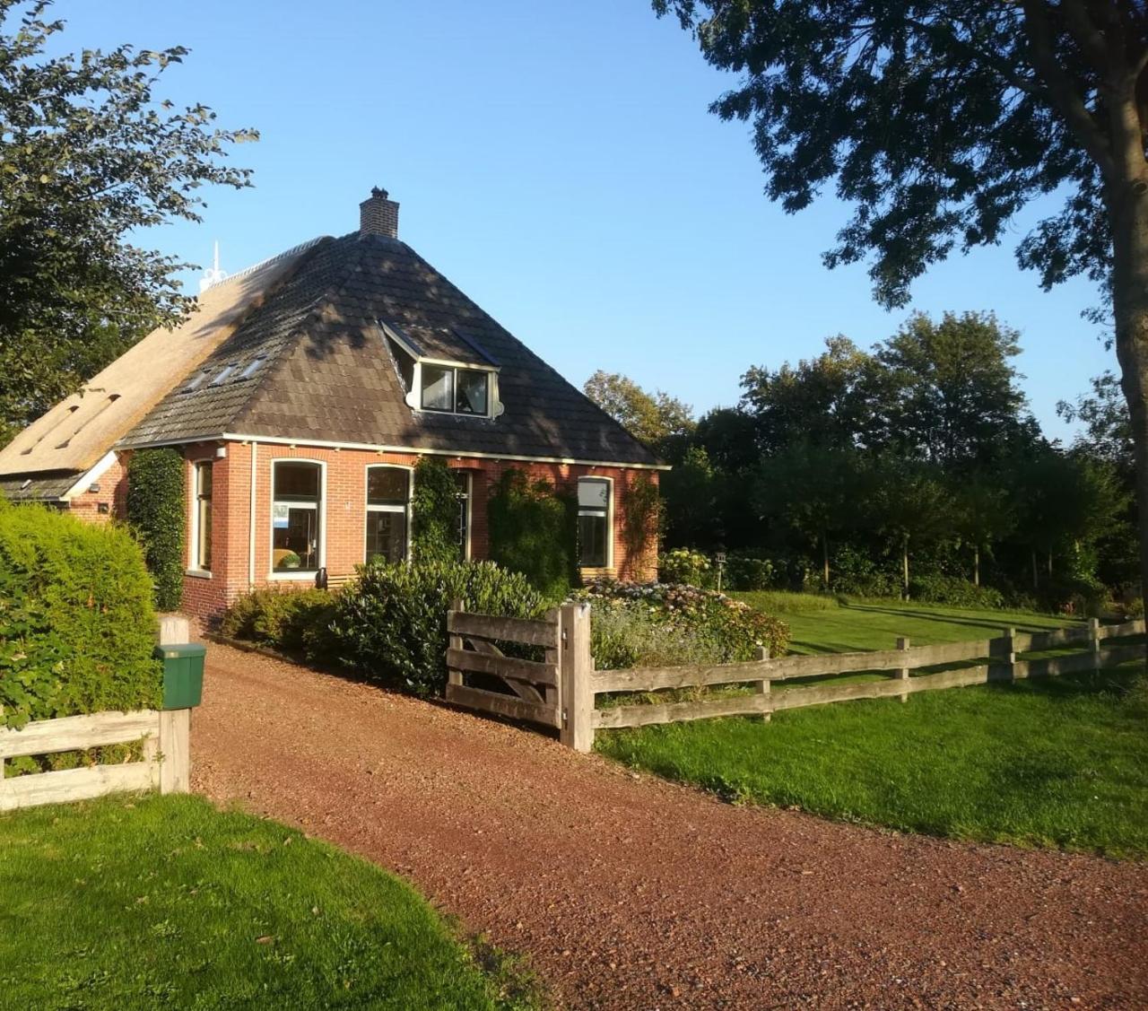 Bed and Breakfast Rest En Romte Birdaard Esterno foto